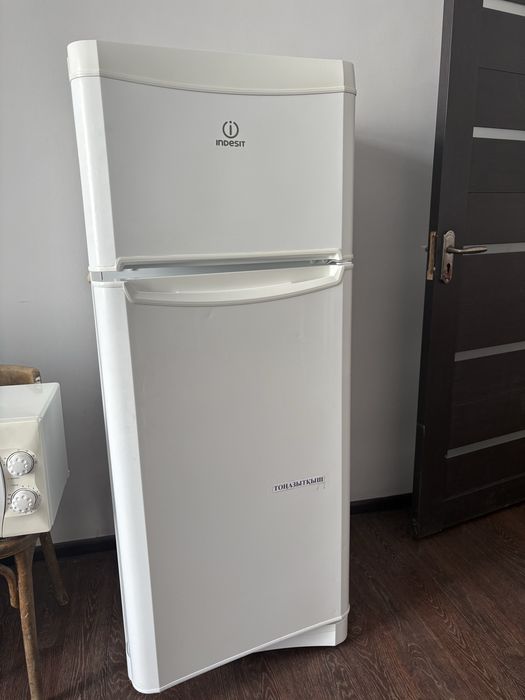 Продам холодильник б/у