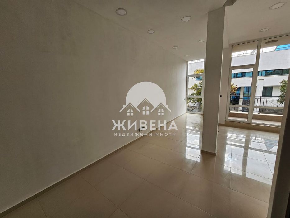 Продава се Двустаен апартамент в к.к. Слънчев бряг - 47 кв.м за 922 €/кв.м - Снимка #2