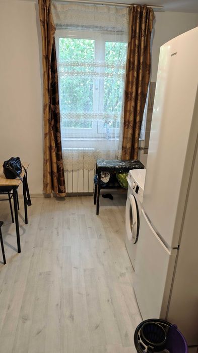 Garsoniera cu dormitor separat zona Obor