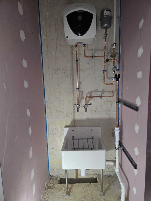 Ofer servicii instalatii sanitare si termice.