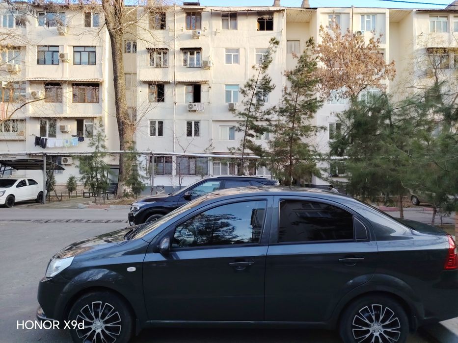 Nexia-3 Avtomat.  Probeg 138.000 km