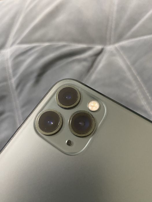 iPhone 11 Pro 512GB, состояние хорошее