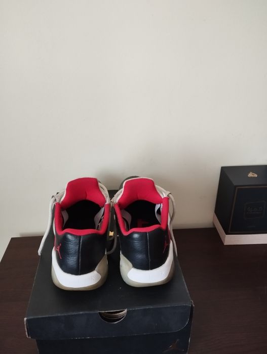 Маратонки Air Jordan 11 CMFT LOW