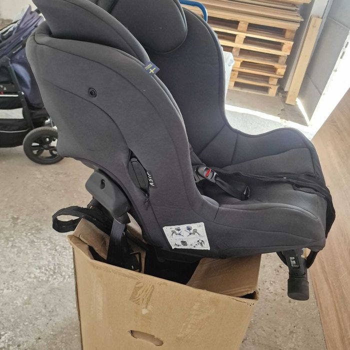 Vand scaun auto AxKid Minikid 2 varianta 2022/2023