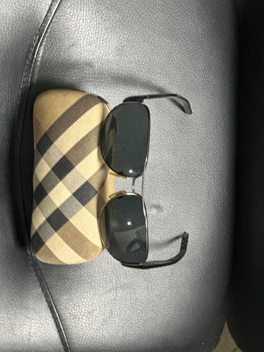 Ochelari Burberry*made in Italia+ toc - etui Buberry !