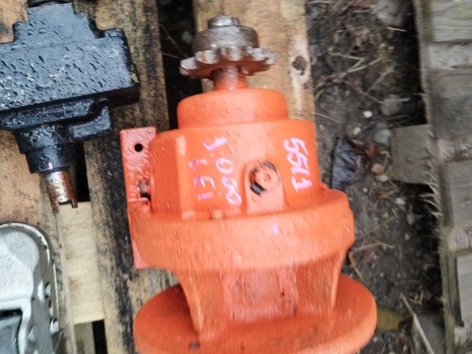 Multiplicator de turație cu raport final de 55 la 1 reductor