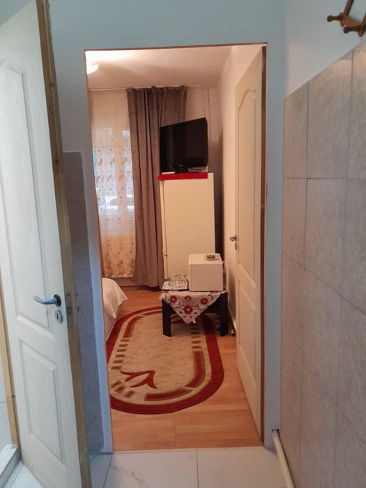 Închiriez garsonieră regim hotelier