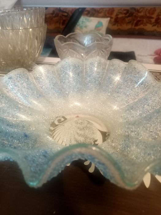 Продам стеклянные вазы