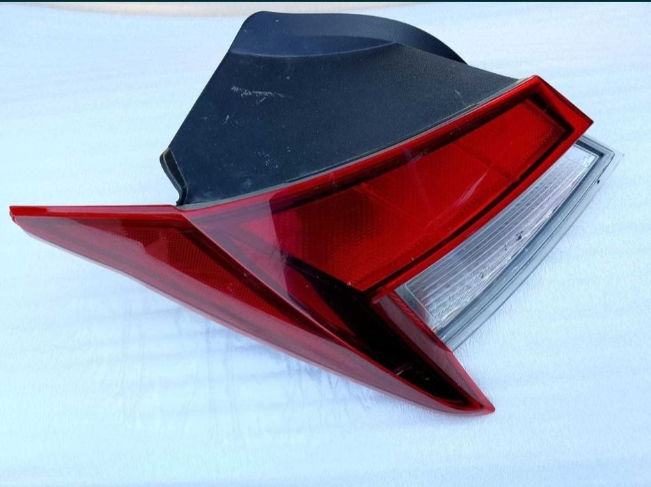 Фонарь левый Hyundai Elantra