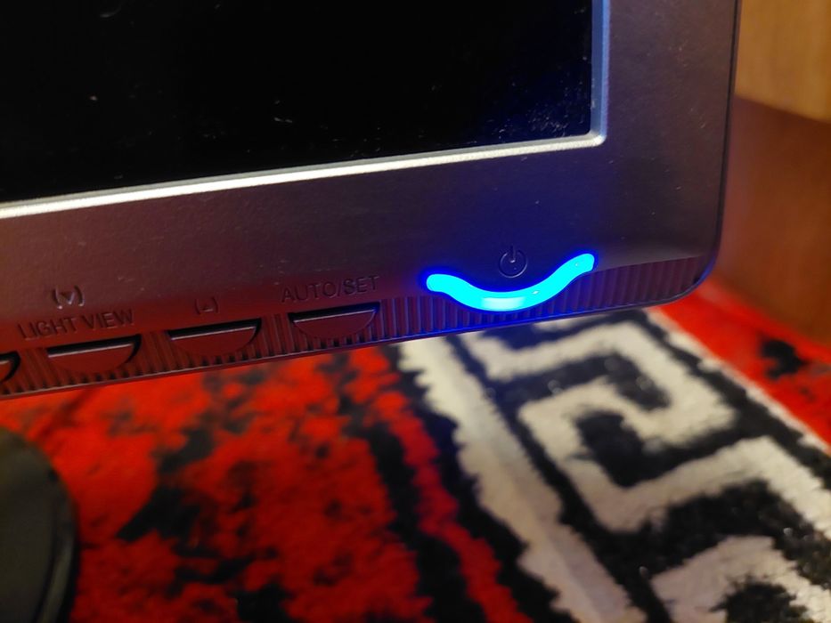 Monitor LG flatron ,diagonala 19 inch ,stare buna de functionare