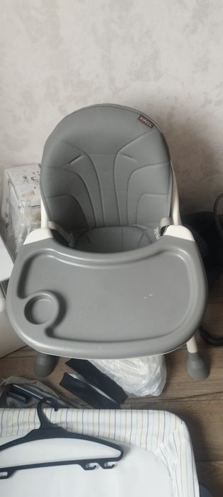 Коляска,ванночки, комбинезоны,стульчик