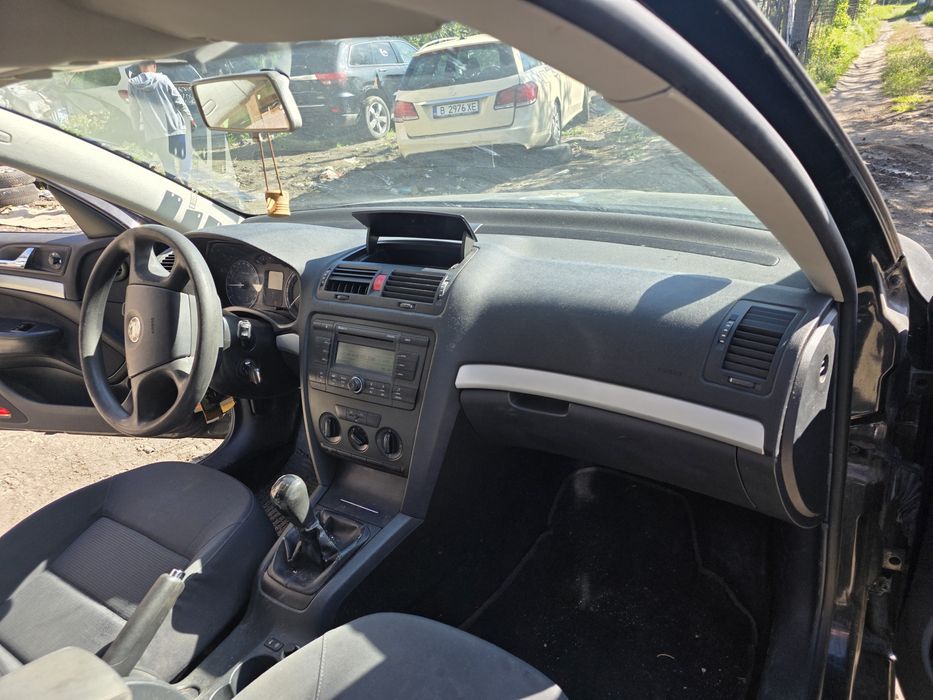 SKODA Octavia 2005 година на части