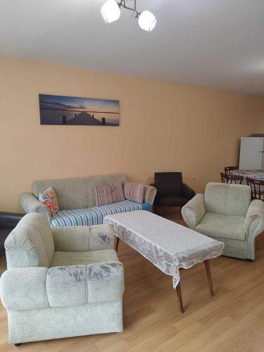 Дава се под наем Двустаен апартамент в Варна, Погреби - 73 кв.м за 510 € - Снимка #2