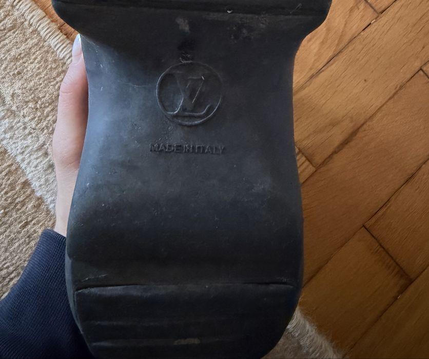 Adidasi Louis Vuitton marimea 37