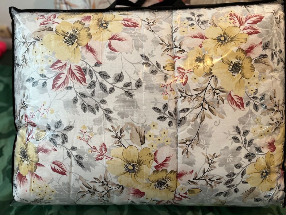 Спални комплекти с олекотена завивка/Български/