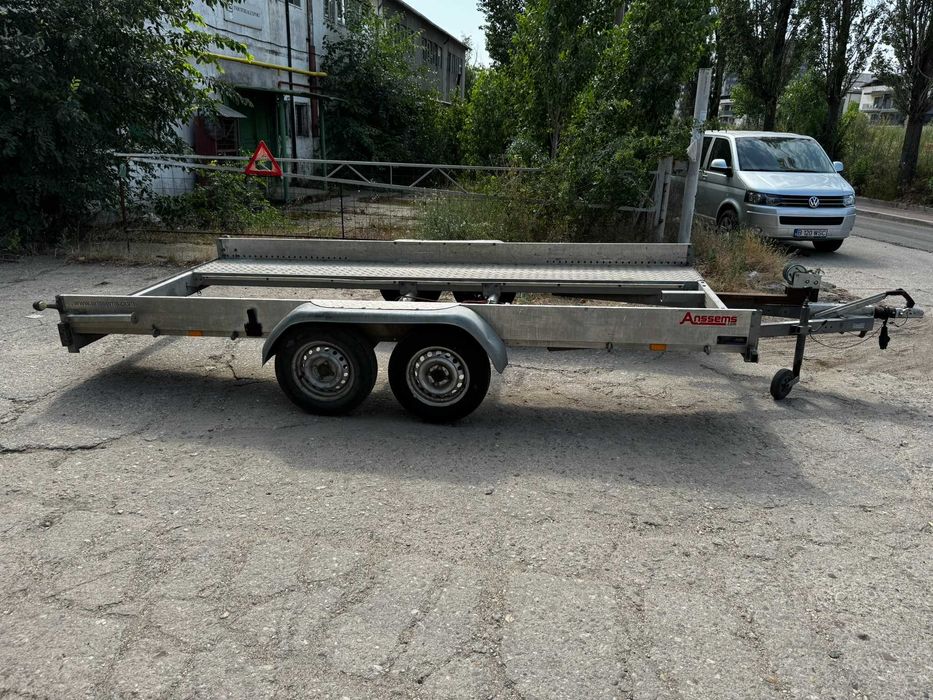 Inchiriez/inchiriere platforma auto 2000 kg, masa proprie 335 kg!