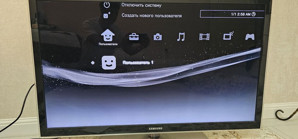 Playstation 3 slim непрошитая с игрой Infamous 2