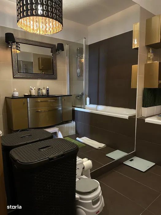 Apartament 3 camere, 90mp, 4 balcoane, zona Europa