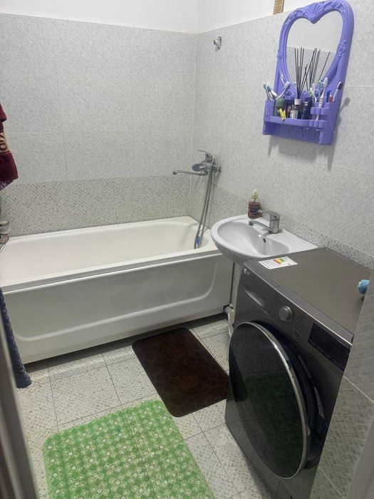 Dom 15 kvartal. 6/7 etaj 3xona Bekabod shaxar