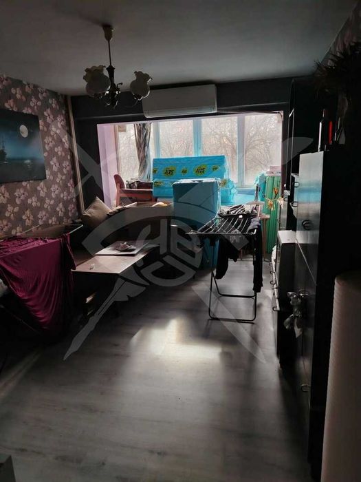 Продава се Тристаен апартамент в Перник, Тева - 90 кв.м за 878 €/кв.м - Снимка #2