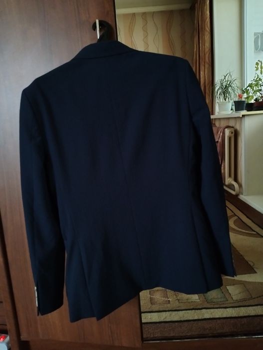 Абсолютно новый пиджак