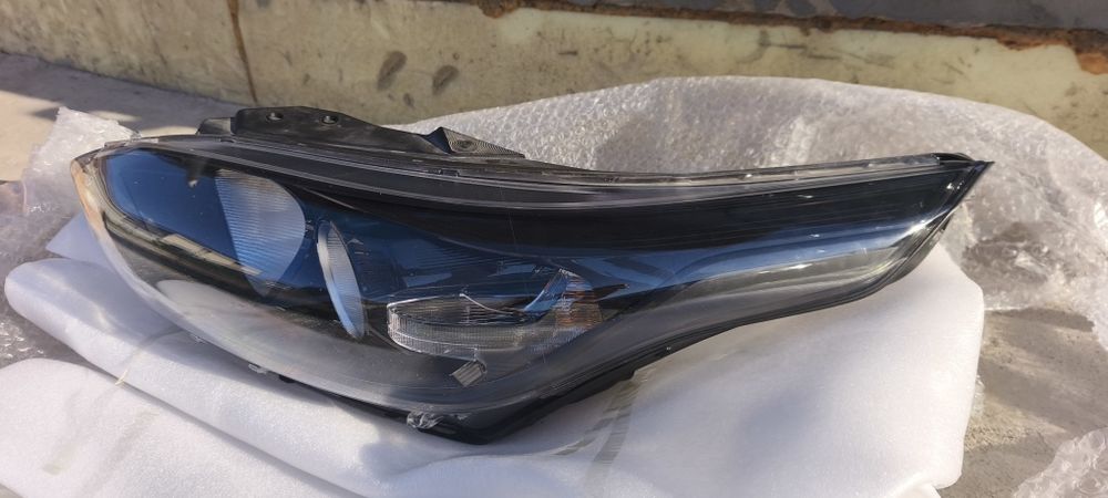 Фара левая сторона Киа Сид kia ceed 92101J7001