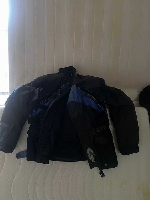 vand haine pt.motocros dama,set complet,marimeM,pret:600 Ron,la Oradea