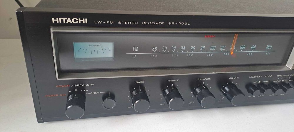 Hitachi SR-502L Amplificator Japan Amplituner Vintage Statie Scala AC