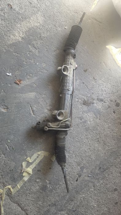 Vand caseta de direcție de Mercedes w211