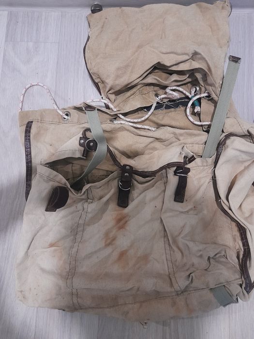 Продам 2 рюкзака советских.крепкие.