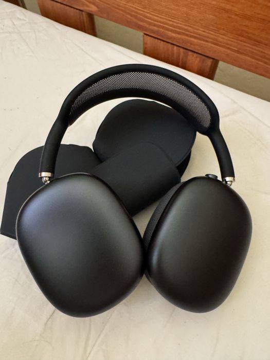 Vand Airpods Max Midnight Usb-C full box ca nou cu garantie