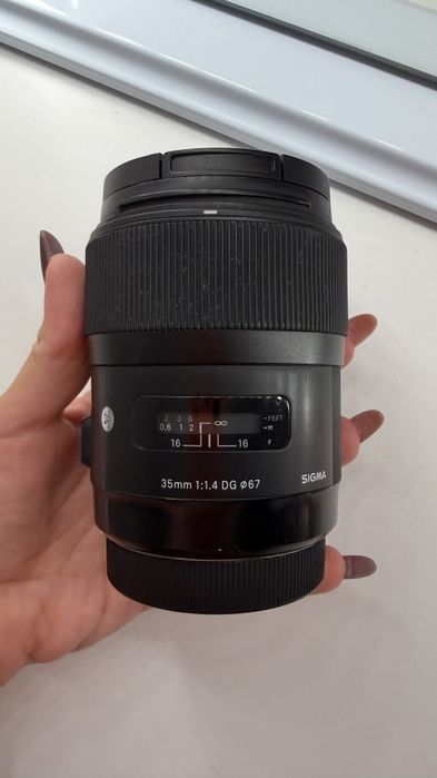 SIGMA AF 35mm f⁄1.4 DG HSM Art Lens