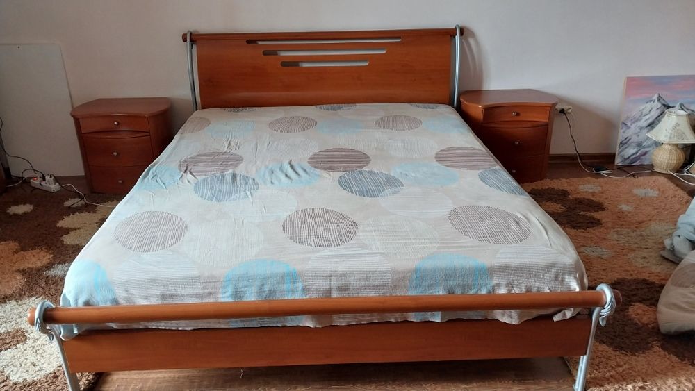 Продам спальный гарнитур: отличный