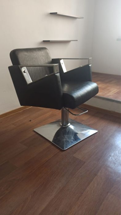 Кресло для парикмахера