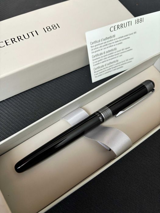 Stilou Cerruti 1881
