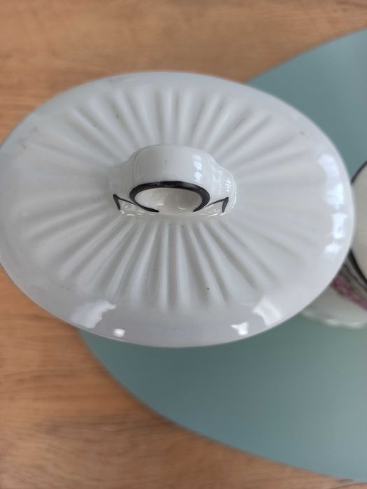 Френски винтидж керамични буркани