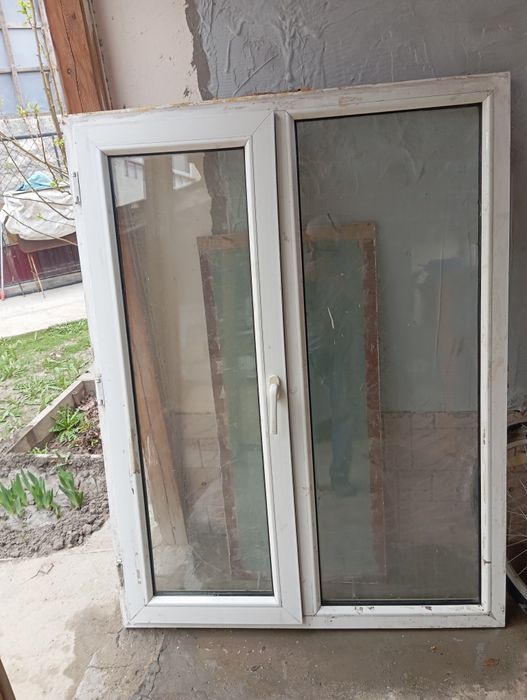 Продам бу пластиковое окно