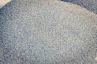 Песок в мешках по 25кг.