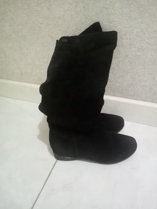 Продам зимние сапожки