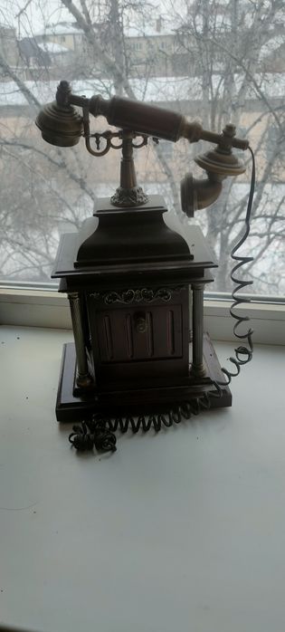 Раритетный телефон