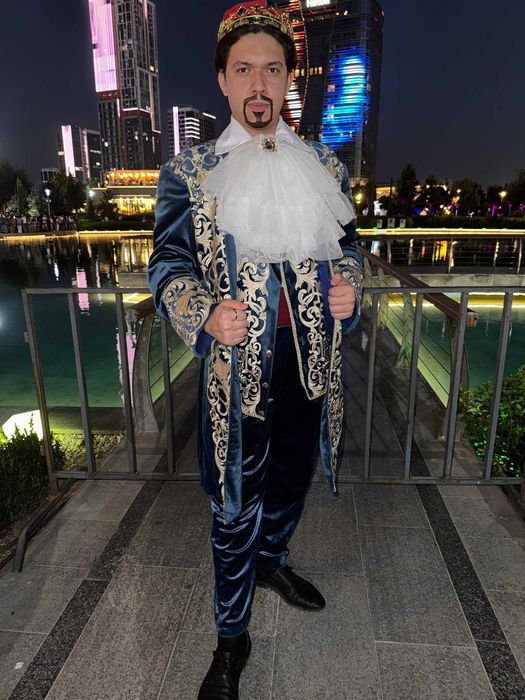 Сдаются в аренду сценические костюмы из «Красавица И Чудовище»