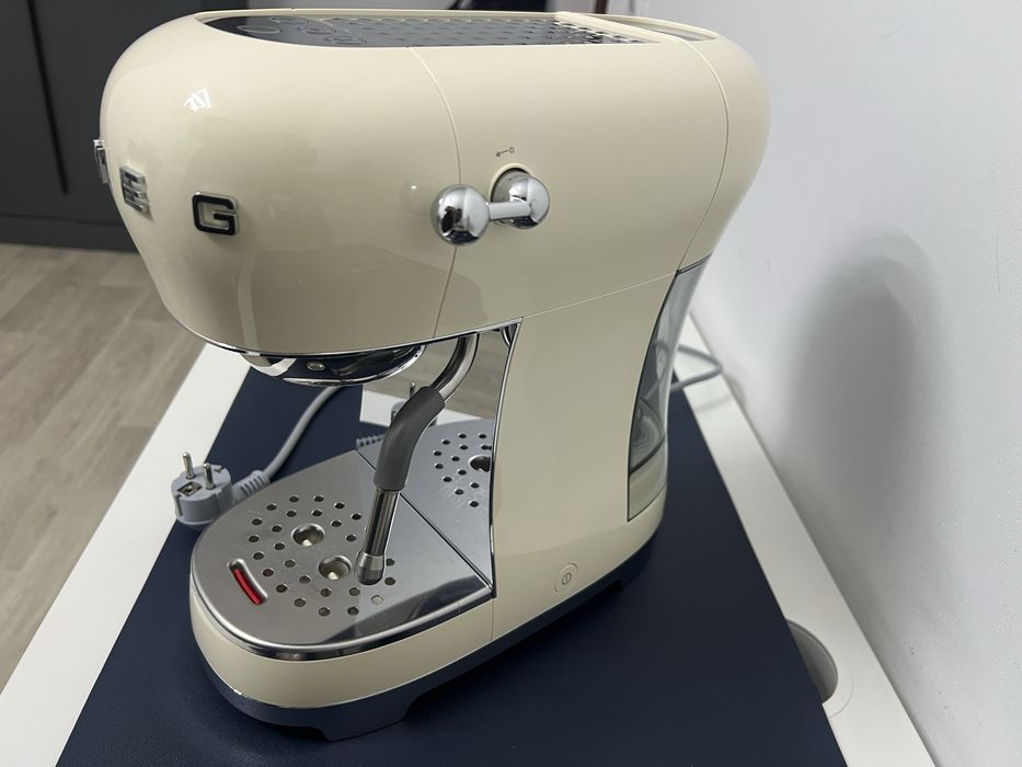 Smeg кофе машинка