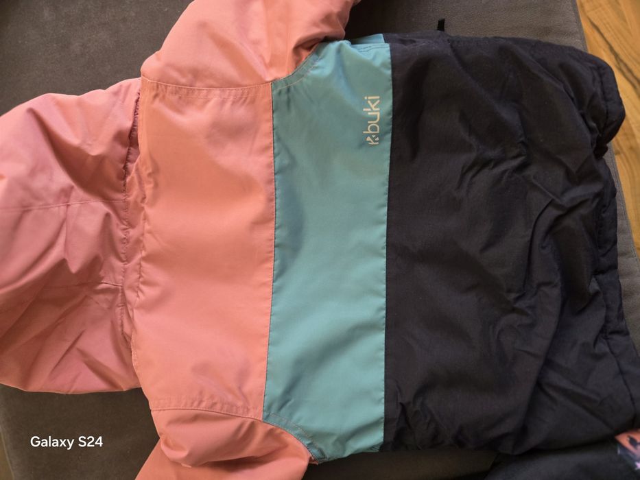 Зимняя куртка для девочки 6-7 лет