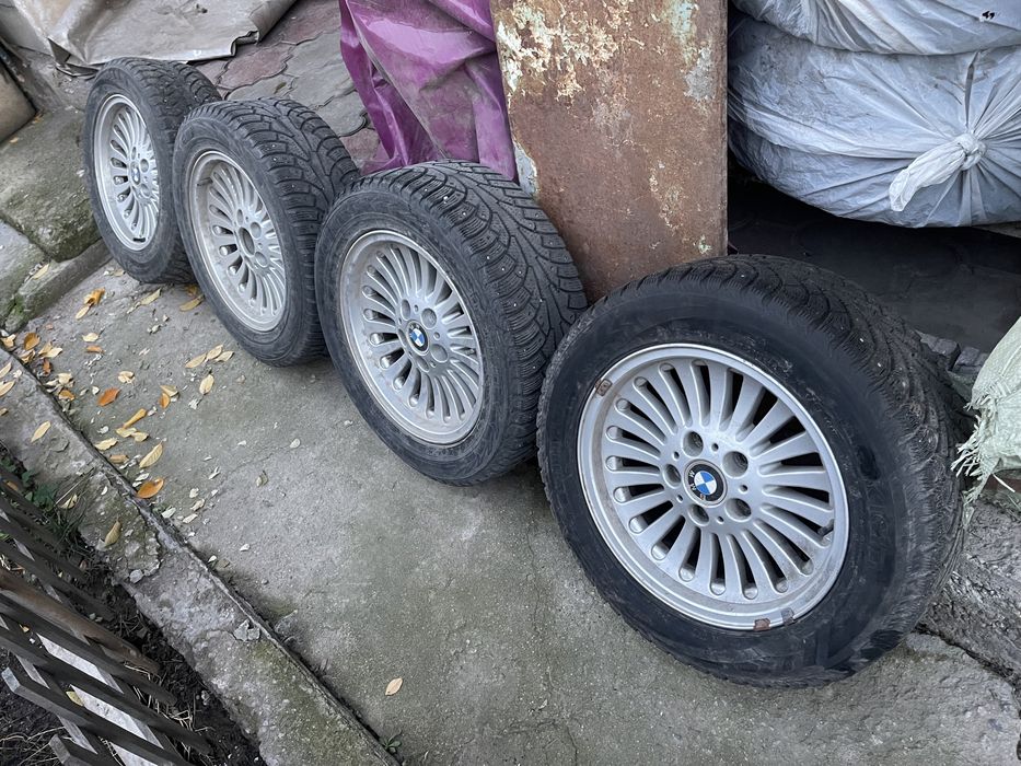 Комплект дисков с шинами оригинальный BMW Е39 R16