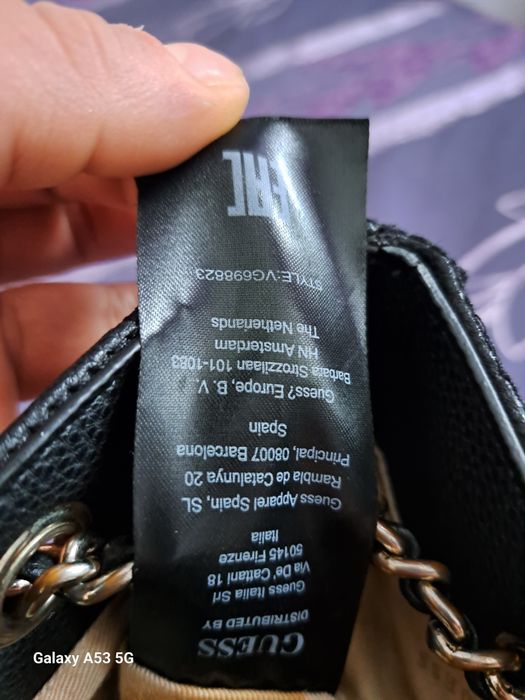 Дамска чанта - Guess