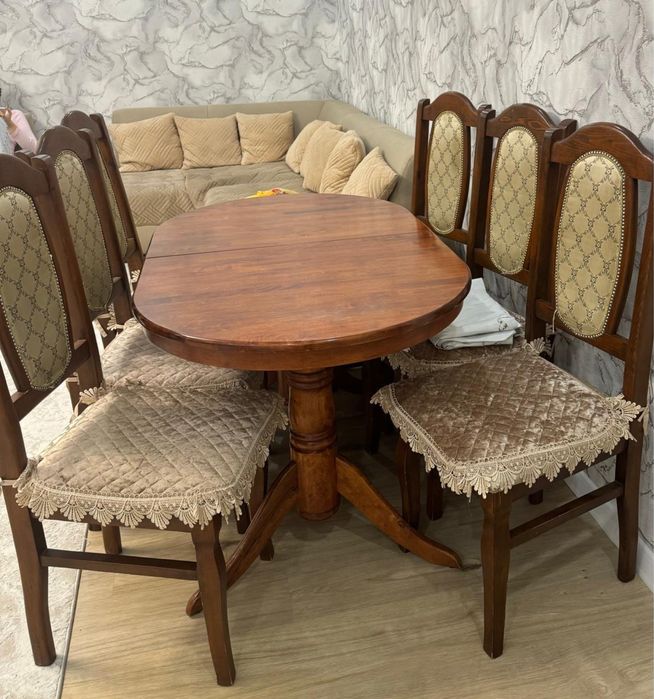 Продам стол и стулья