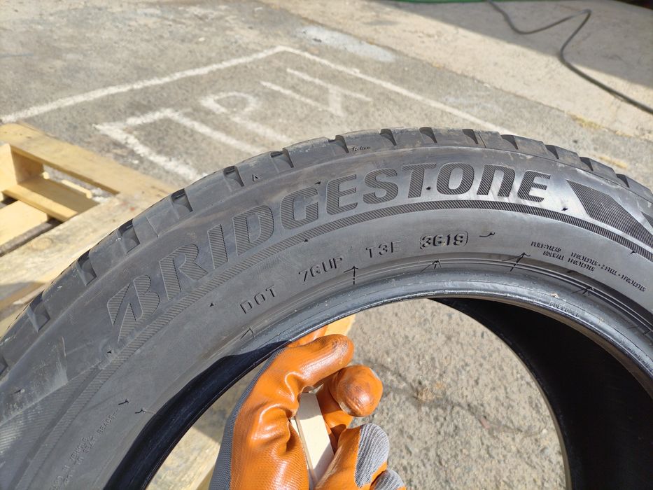 225/55/17 Бриджстоун ДОТ 2019 г - Само 1 брой гума