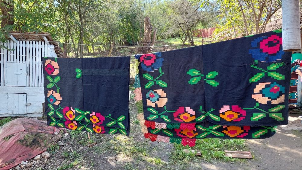 Covoare Traditionale Tesute Transilvania / diferite modele /