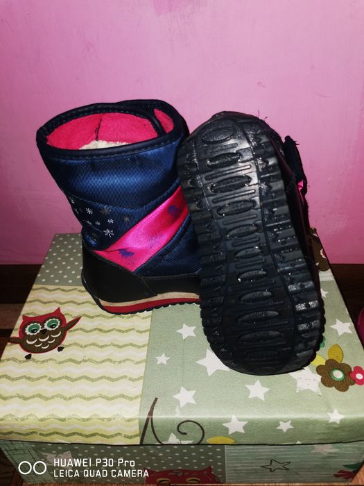 Продам детские зимние сапожки