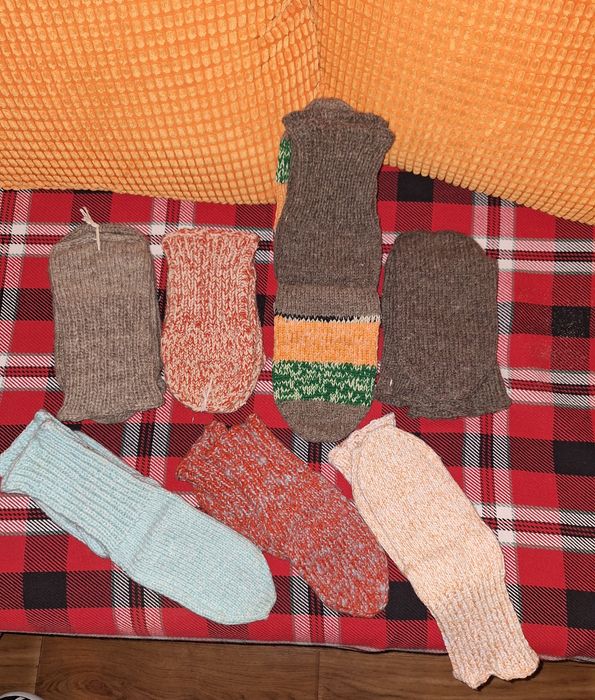 Ръчно плетени, терлици и шушони.